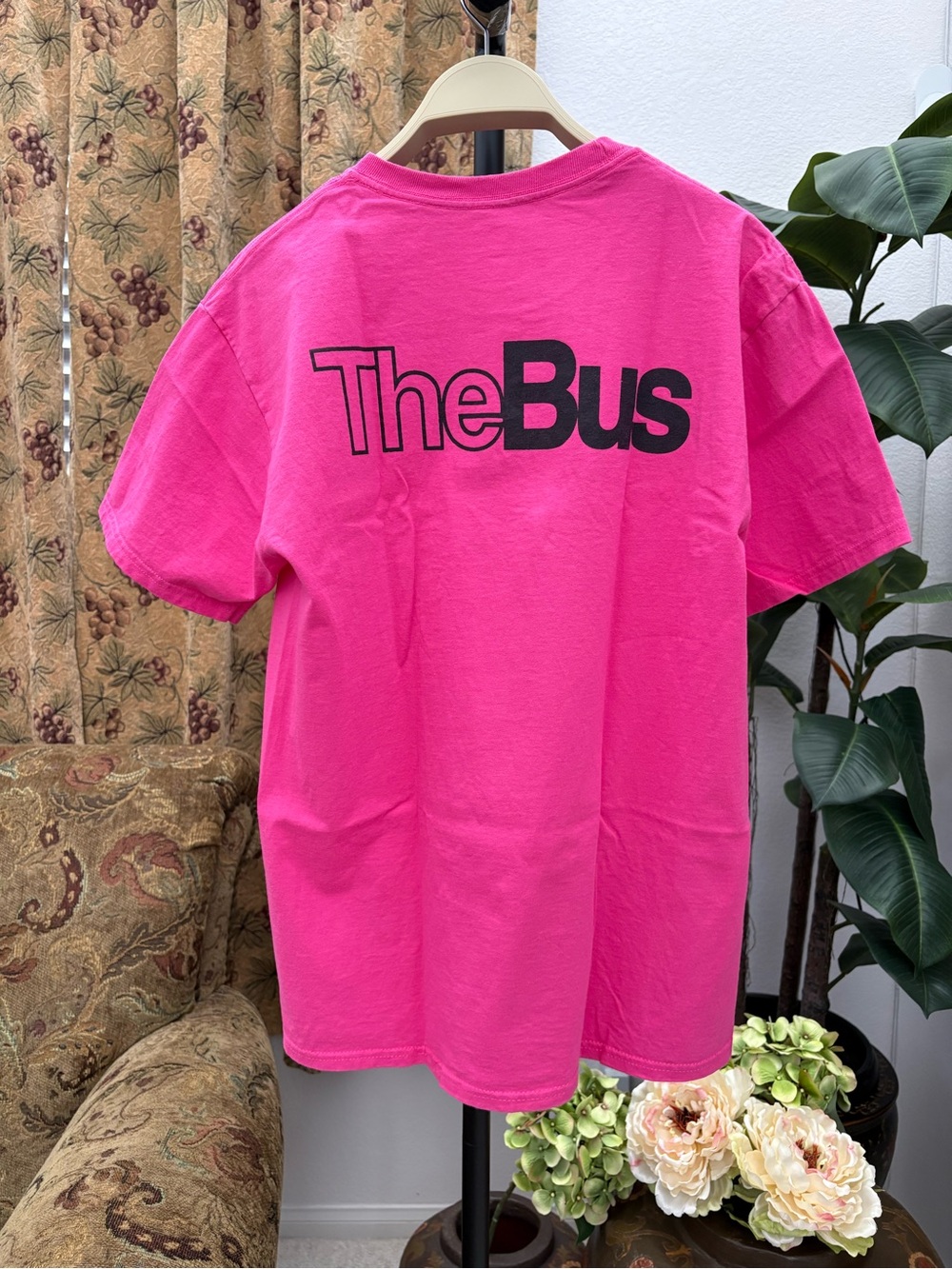 Short Sleeve Graphic Tee - Hot Pink